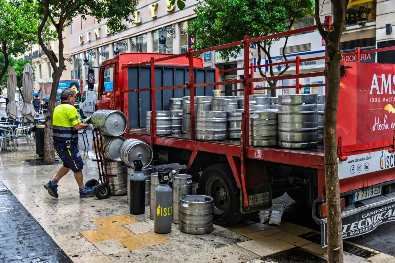 工业胶粘剂在电子组装中的常见应用误区与解决方案