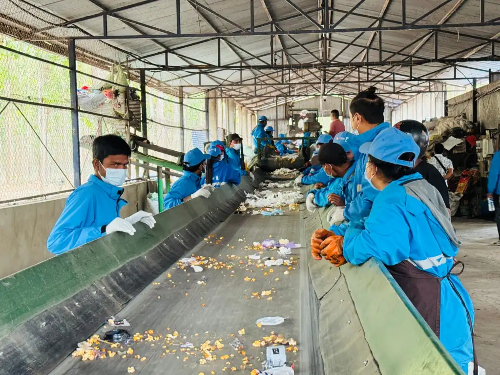 深圳信展胶业：工业密封胶与胶粘剂选型参数对比分析